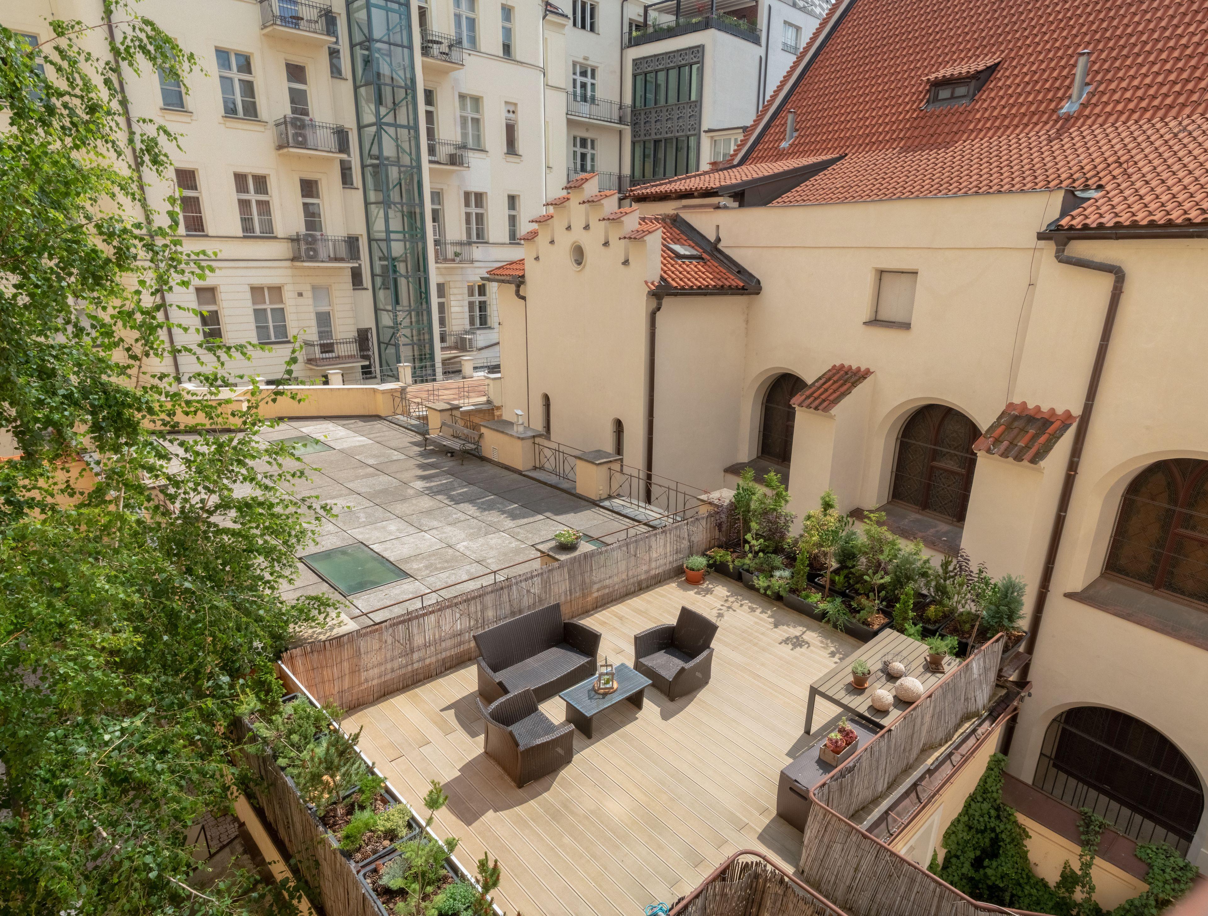 Mordecai 12 Apartments By Adrez — Photos 1
